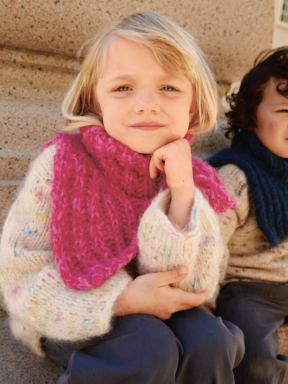 2408 Hannah Neck Junior 10 2408 Hannah Neck Junior 10