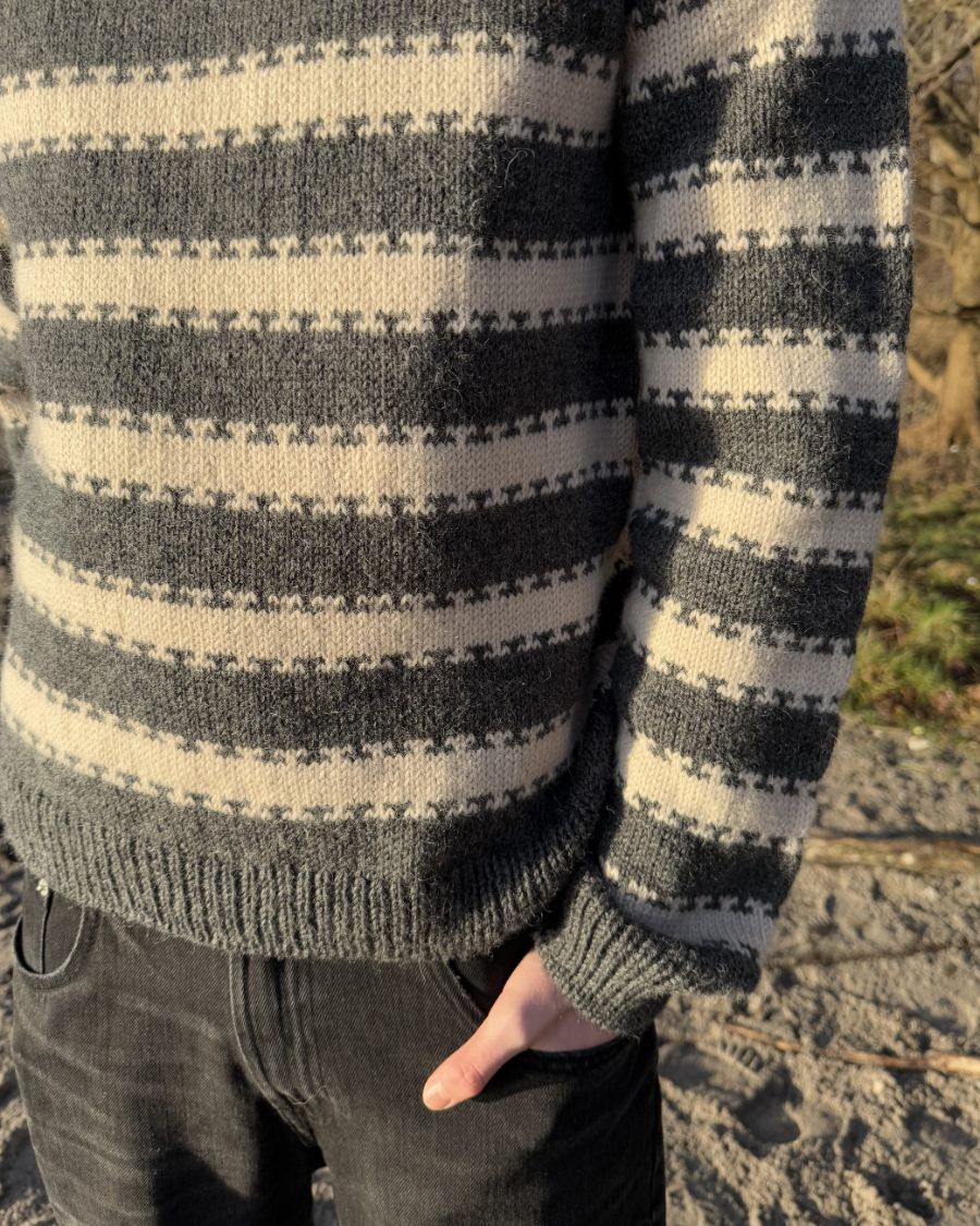 PetiteKnit Key Sweater Man