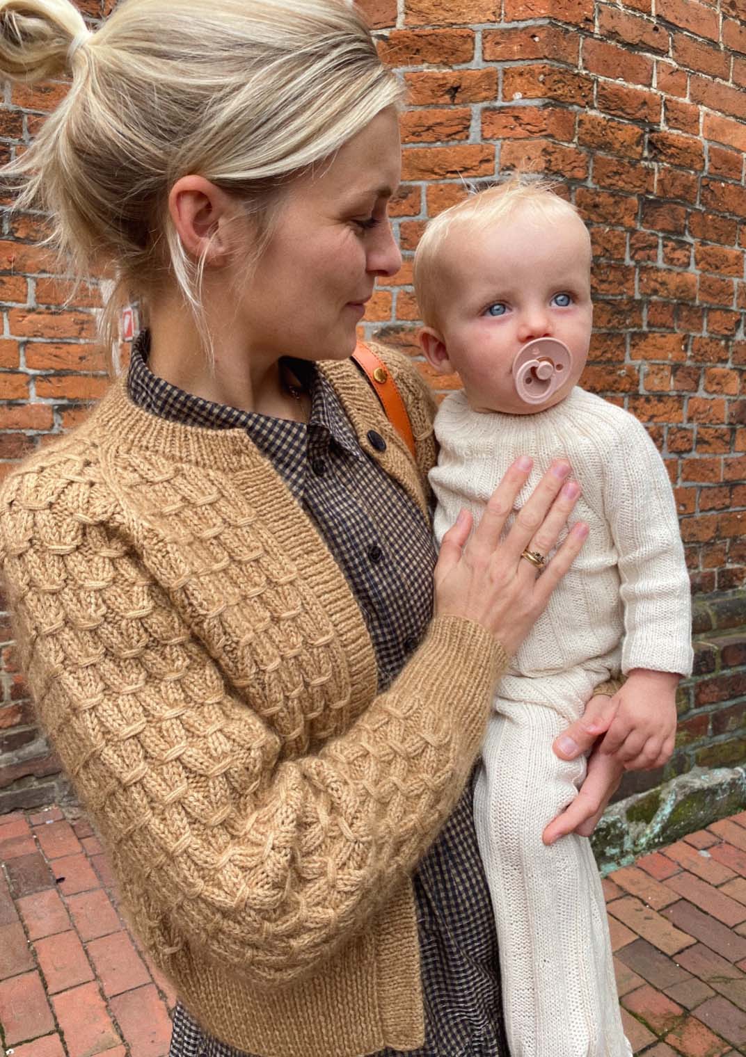 PetiteKnit Annas Dåpskjole PetiteKnit Annas Dåpskjole