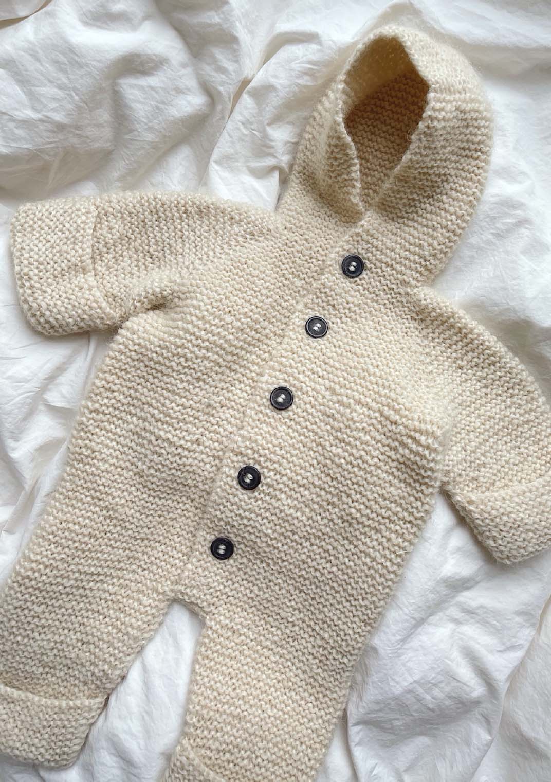 PetiteKnit Selmas sovedragt PetiteKnit Selmas sovedragt