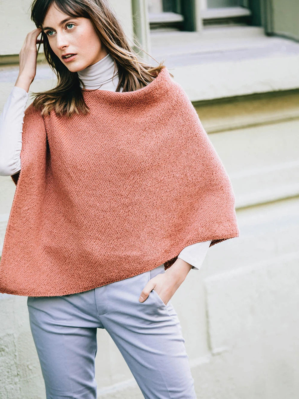 Poncho i Babyull Lanett - Gratis strikkeoppskrift