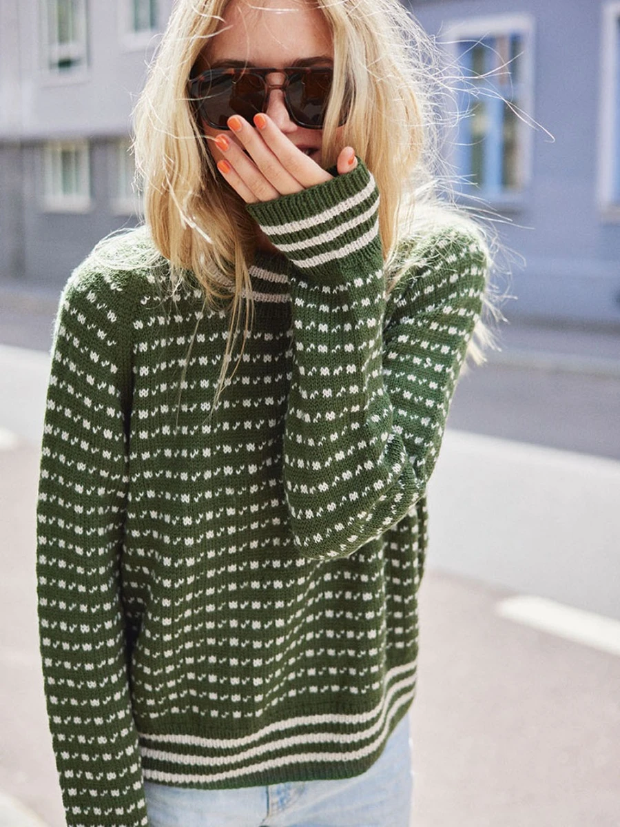 Islender Dame Nr. 7 Islender Dame Nr. 7