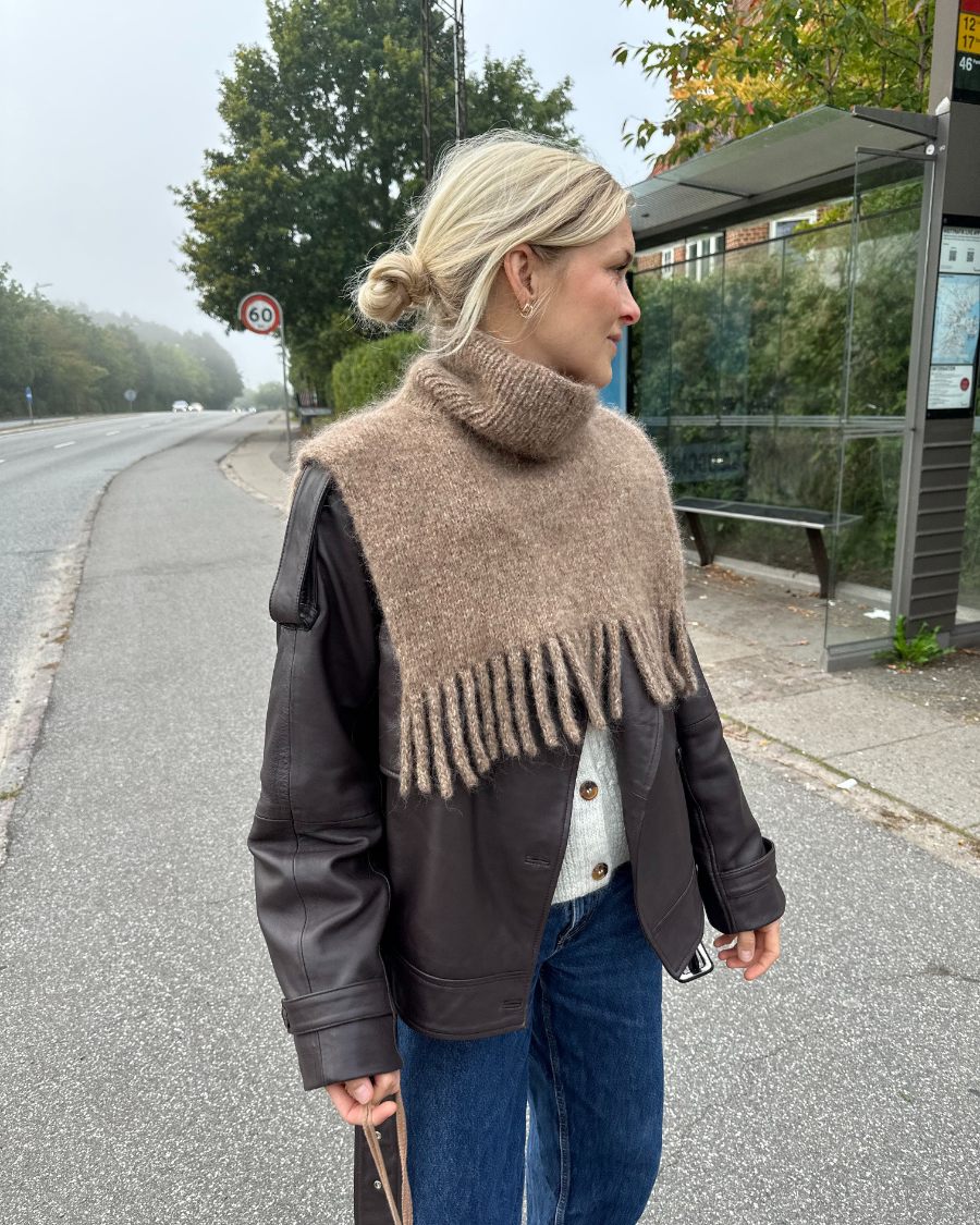 PetiteKnit Nora Neck