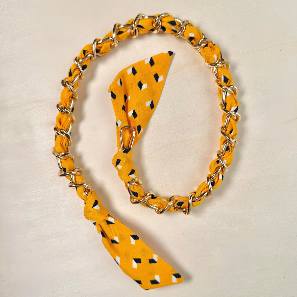 Lenke med silkeskjerf 60 cm gul Lenke med silkeskjerf 60 cm gul