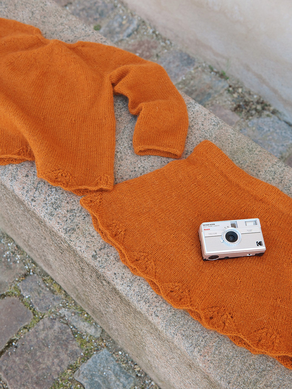2408 Augustine Sweater og Skirt Junior 7