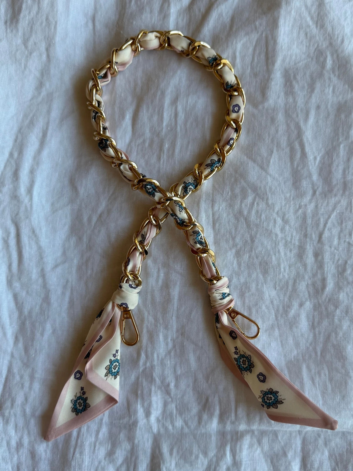 60 cm lenke med silkeskjerf – sart rosa