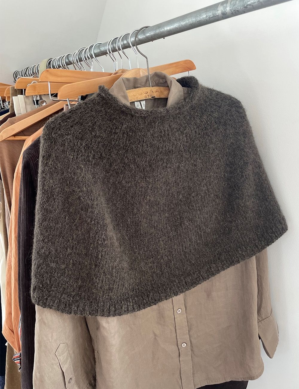 Le Knit Plain Yoke Poncho