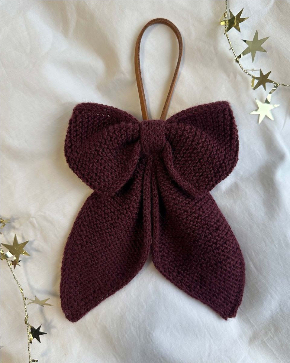 PetiteKnit December Bow